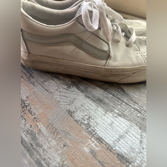 Vans of the wall leather size 7.5 - Picture 4 of 11